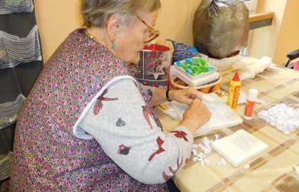 výroba přáníček technikou quilling