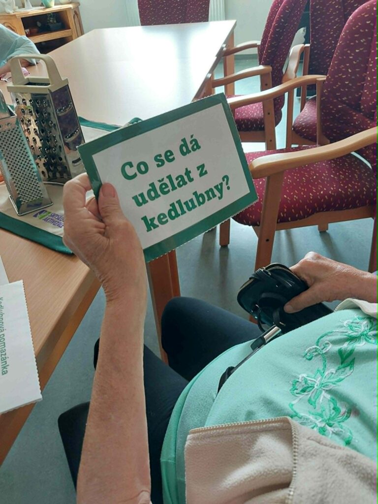 POMŮCKY NA SMYSLOVOU AKTIVIZACI
