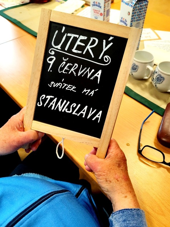 TABULKA S DATEM A JMÉNEM